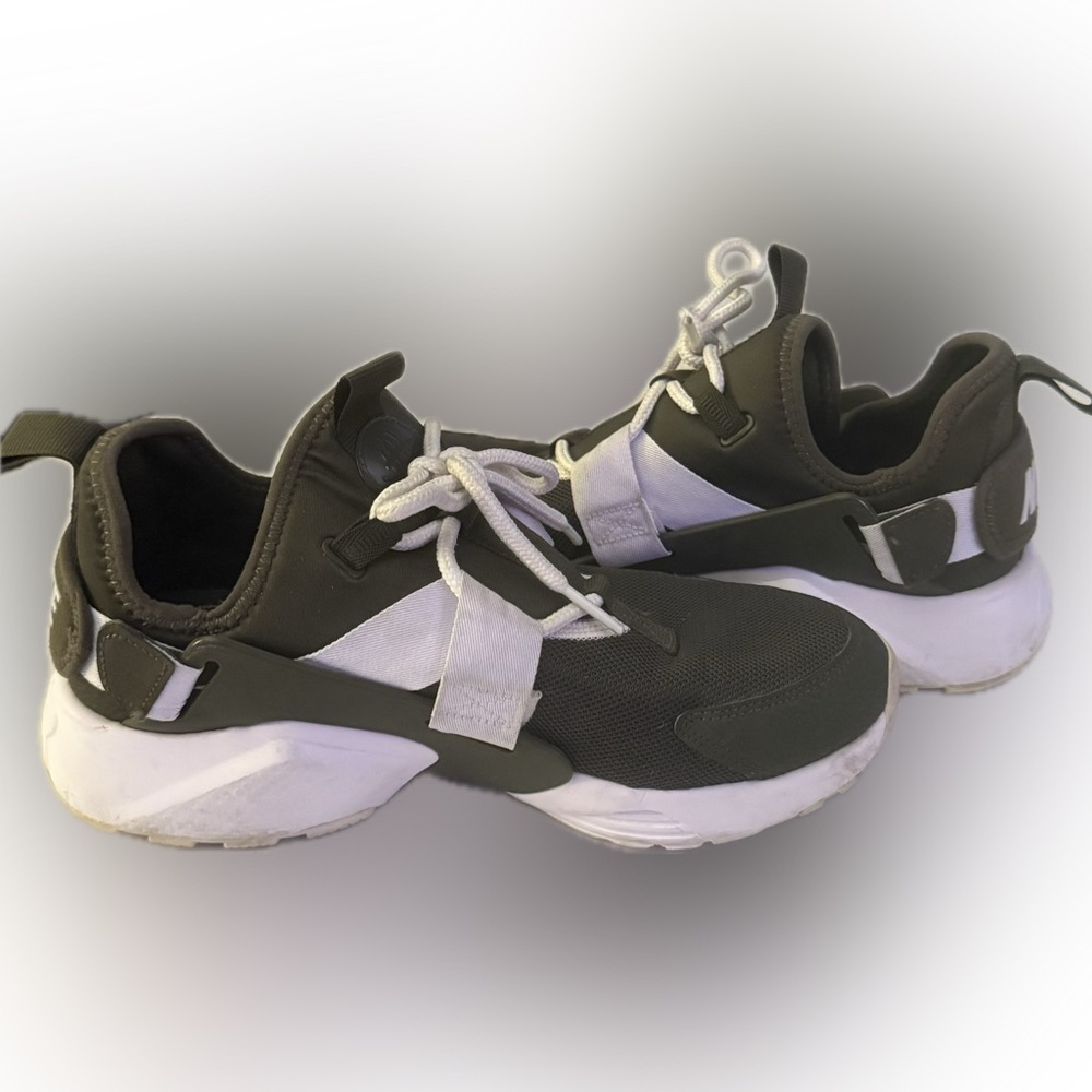 Women’s Nike Sneakers